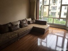 地稅小區(qū):急售樓