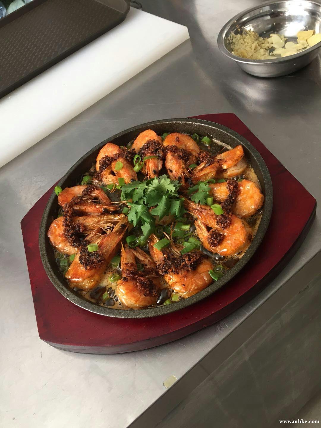 玩轉(zhuǎn)夏日 激情暢飲 回饋新老顧客 玩轉(zhuǎn)夏日 激情暢飲 回饋新老顧客