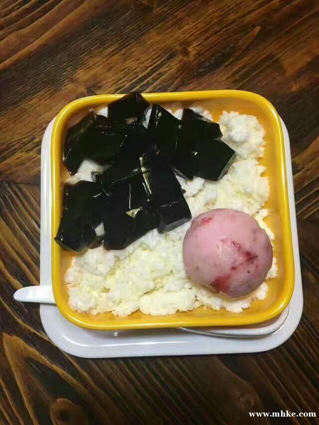 玩轉(zhuǎn)夏日 激情暢飲 回饋新老顧客 玩轉(zhuǎn)夏日 激情暢飲 回饋新老顧客