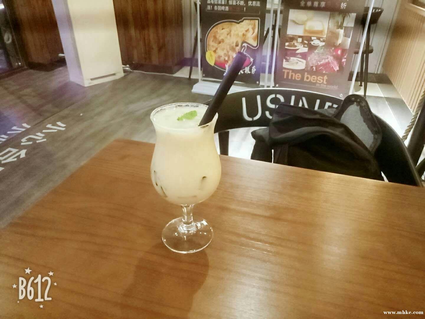 玩轉(zhuǎn)夏日 激情暢飲 回饋新老顧客 玩轉(zhuǎn)夏日 激情暢飲 回饋新老顧客