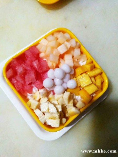 玩轉(zhuǎn)夏日 激情暢飲 回饋新老顧客 玩轉(zhuǎn)夏日 激情暢飲 回饋新老顧客