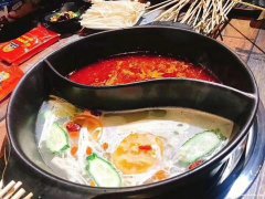 長期服務(wù)員，串串阿姨