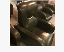 出售網(wǎng)吧2手沙發(fā)送電腦桌 質(zhì)量好 無破損