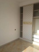 眾誠萬家 三期 90多平 電梯樓 出租