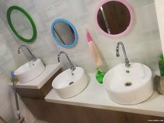 店鋪搬遷臺上盆，部分柜低價出售。