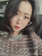 想找一份美術(shù)教師的工作