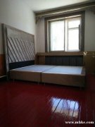 遠通大灑店旁邊交通家屬樓，二樓出租