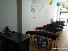 鐵北教育園區(qū)民樂家園門市現(xiàn)在出兌，位置臨近歐亞，門前客流量大