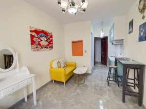 中心街附近公寓出租獨(dú)立衛(wèi)浴可做飯