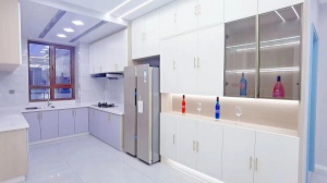 城市公館小高層拎包入住