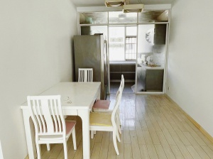 博文3期學(xué)區(qū)房出租出售，可短租