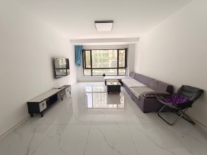 出租長安城電梯二樓三室一衛(wèi)拎包入住 一年2.6萬