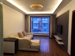 房屋出租，年租