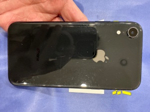 特價(jià)蘋(píng)果XR 8成新以上 電池81 1200