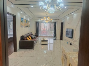 碧桂園三室二衛(wèi)精裝出租