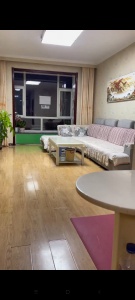 新城花園3樓80平出租