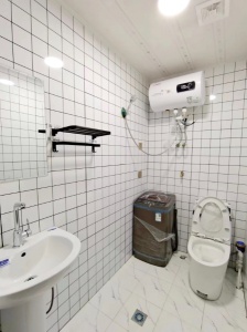 ?二樓公寓出租獨立衛(wèi)浴可做飯，可月租