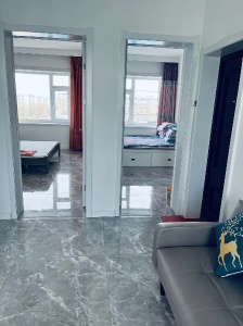 低價十萬出售，四合院50平 地熱樓