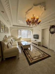 4350一平，華府精裝三室電梯5樓