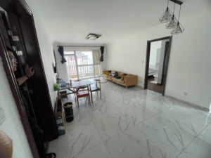 碧桂園金悅府11棟4單元15樓出租！出售！