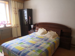 梅河口鐵北麗園小區(qū)二樓82平出租