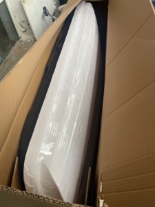 低價(jià)出售 汽車(chē)旅行箱