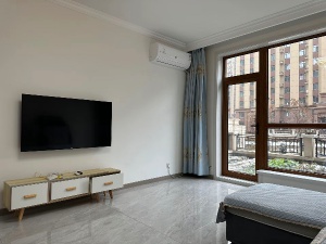 東方米蘭一樓帶花園年租 可隨時(shí)看房