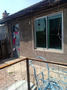 海龍農(nóng)研平房，地理位置優(yōu)越，前面有倉(cāng)房，后面有菜地，面積40多平，價(jià)格最低聯(lián)系我時(shí)，請(qǐng)說是在梅河口信息網(wǎng)看到的。