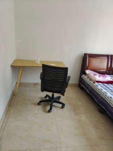 出租北部新城三樓50平方米拎包入住