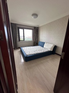 出租水云天高層9樓105平（年租）