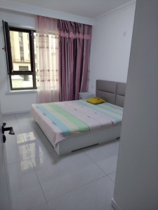 長(zhǎng)安城年租一萬(wàn)八包括取暖物業(yè)寬帶