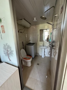 房租出租，兩室一廳，西街五金街