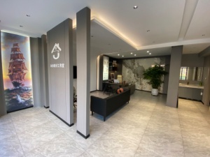 城市花園沿街門(mén)市出兌