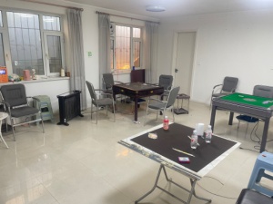 柏瑞酒店后院82平取暖費(fèi)交完了一年1萬2