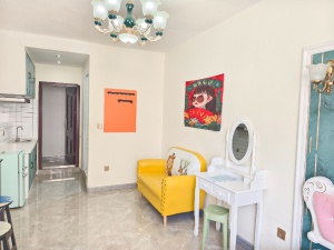 中心街附近二樓公寓出租獨立衛(wèi)浴可做飯，可月租