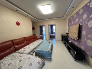 鐵北民安北苑六樓出租70平兩室一廳