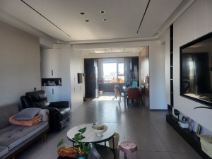 天龍經(jīng)典電梯房屋出售