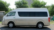 15座商務(wù)車承接各種長途旅行用車。
